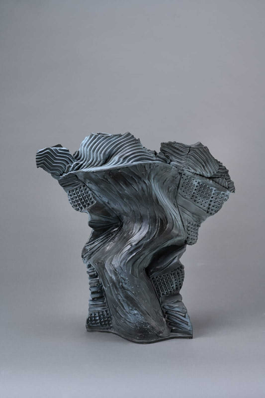 Tree Interwinding Between Structures